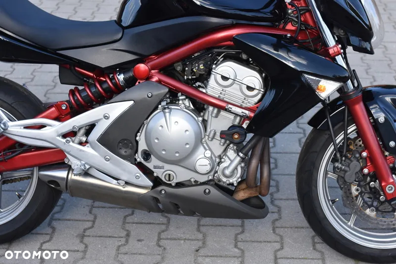 Kawasaki ER - 9