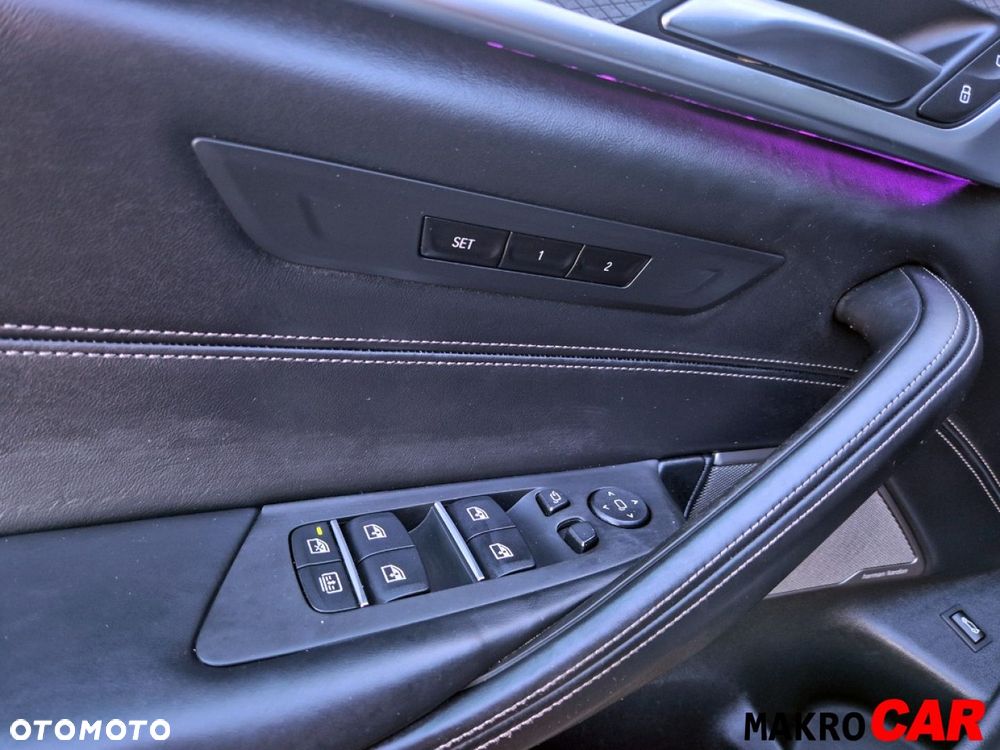 BMW Seria 5 540d xDrive Sport - 9