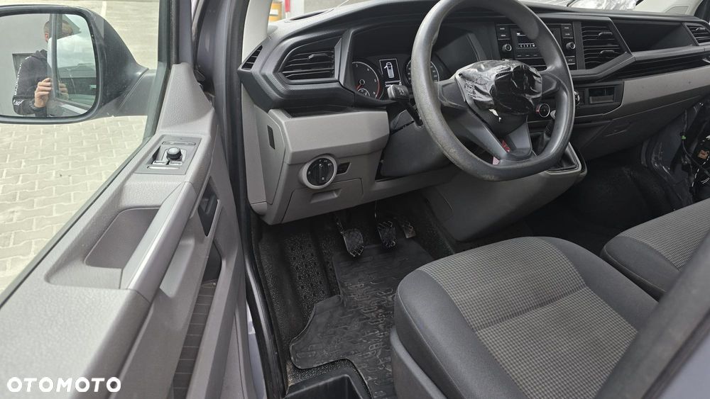 Volkswagen Transporter Kombi L2H1 - 19