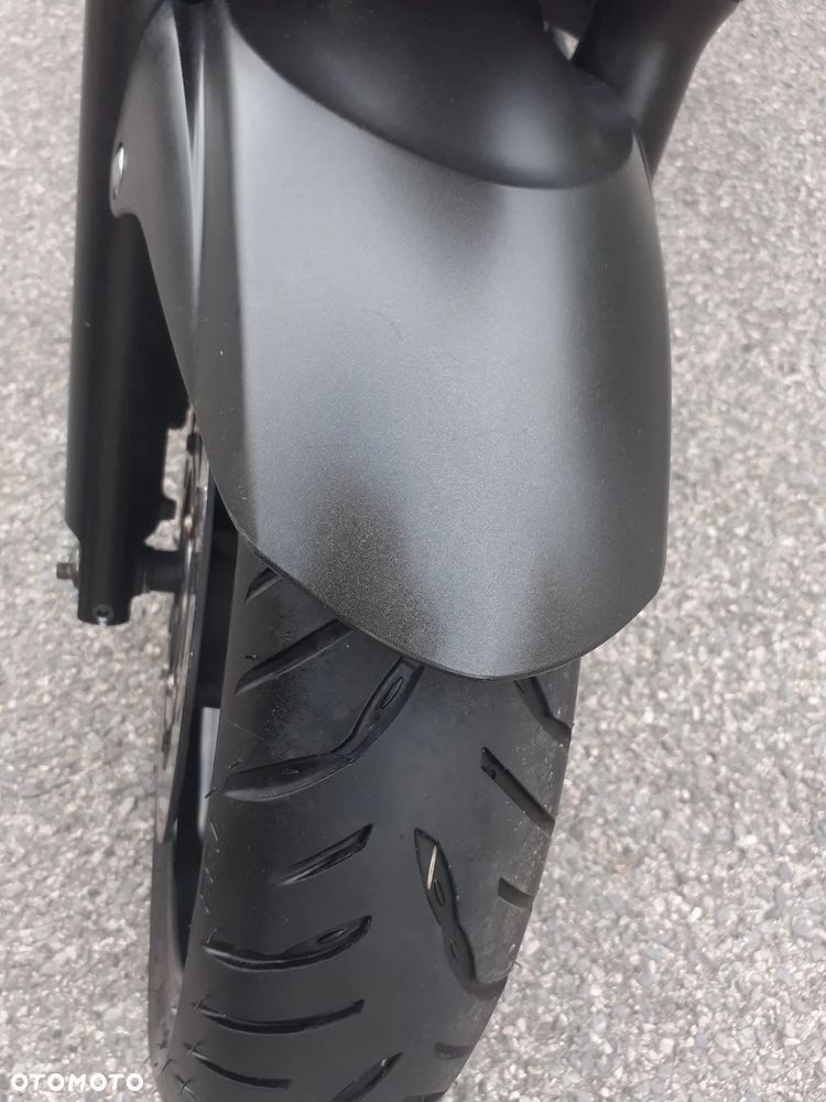 Yamaha XJ - 9