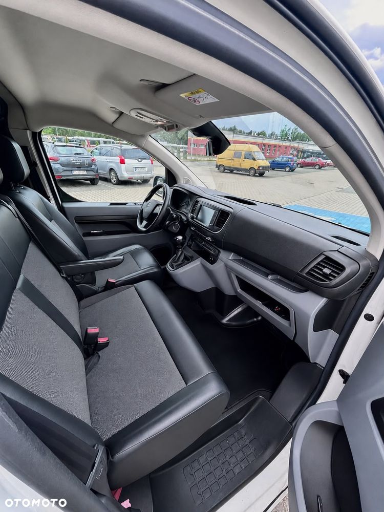 Opel Vivaro - 11
