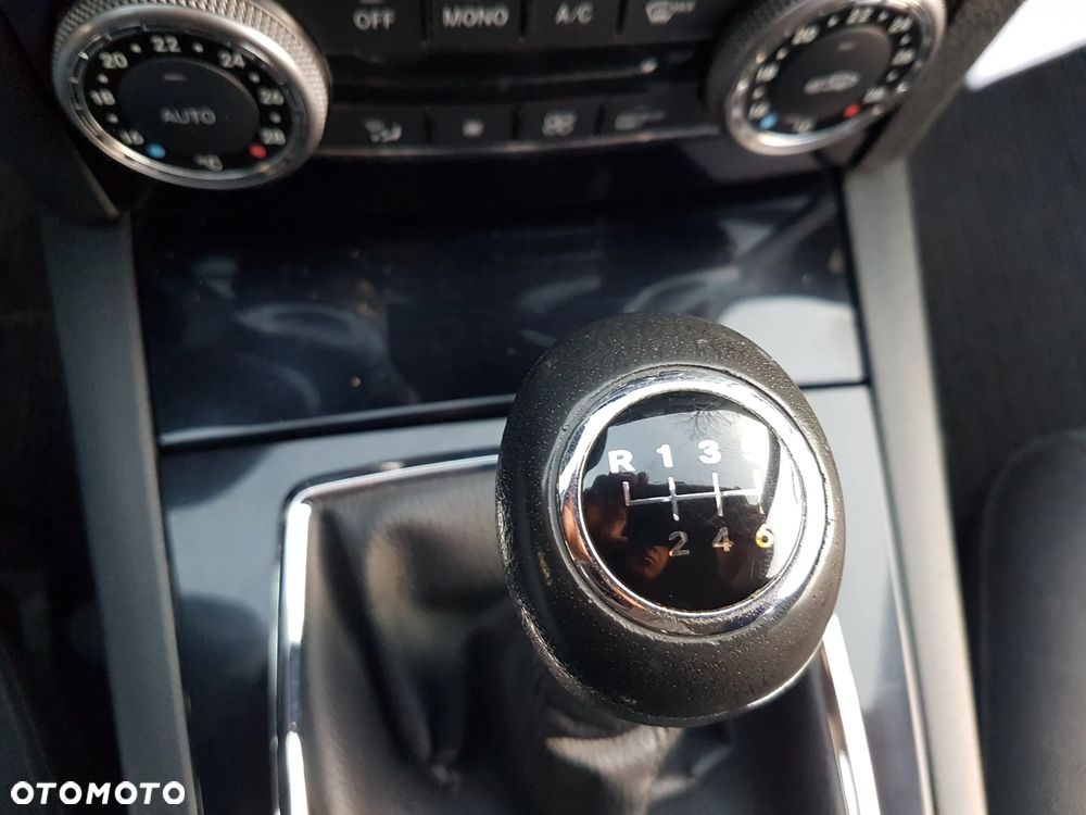 Mercedes-Benz Klasa C 200 Kompressor Avantgarde - 26