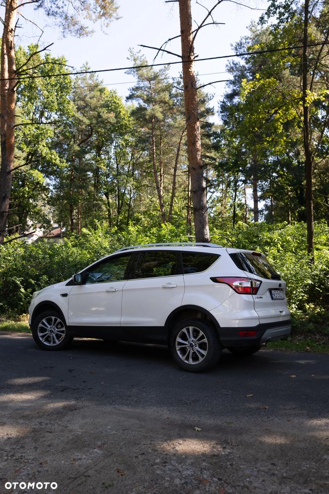 Ford Kuga 1.5 EcoBoost FWD Titanium - 3