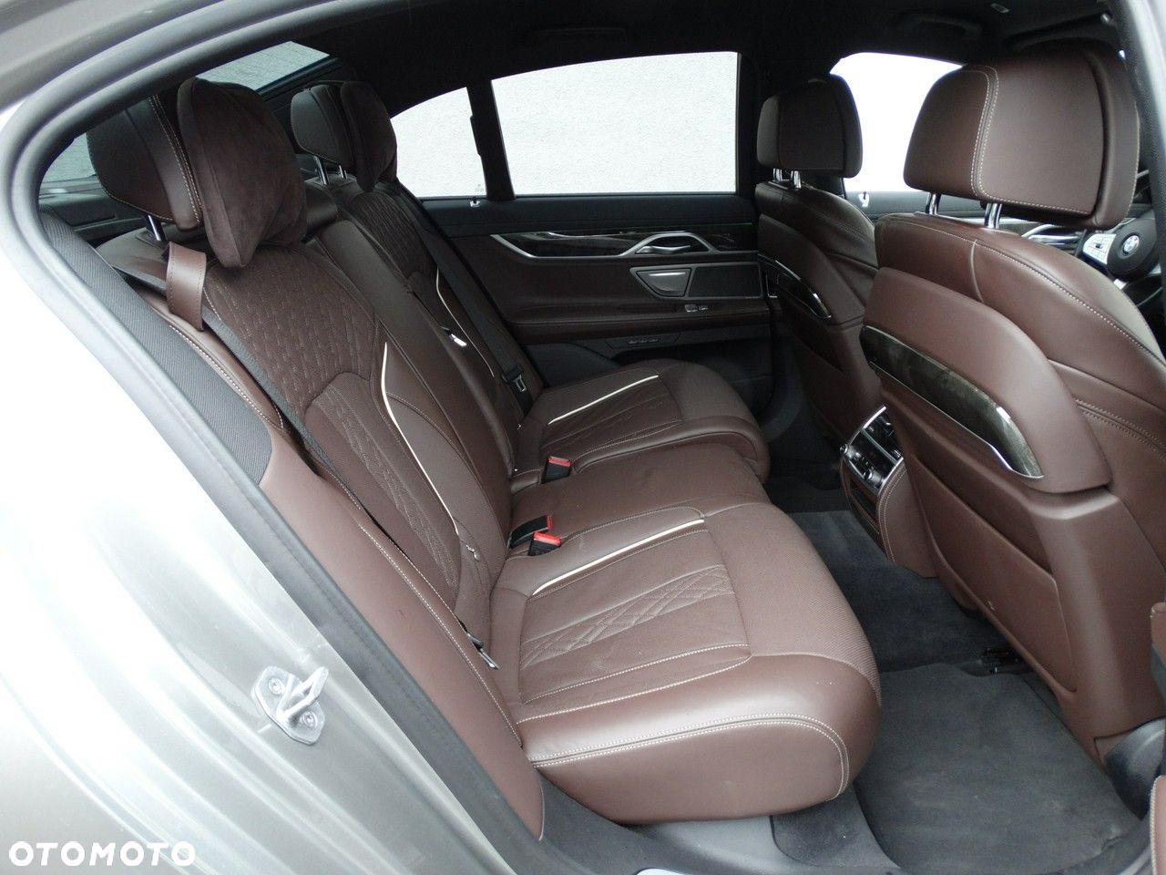 BMW Seria 7 - 16
