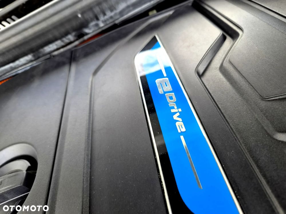 BMW Seria 5 530e xDrive M Sport sport - 28