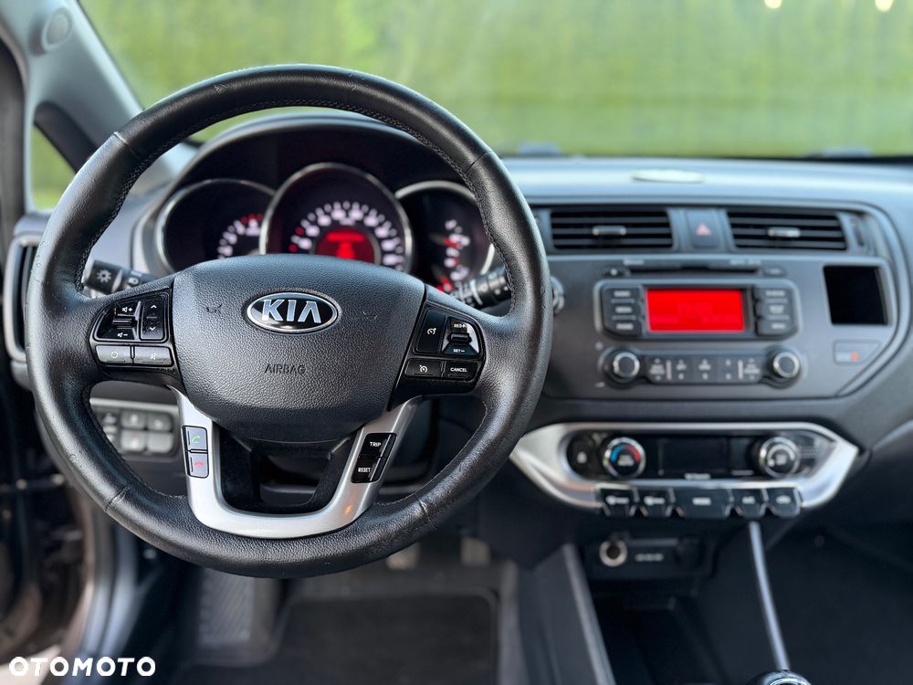 Kia Rio 1.4 CRDI Platinum Edition - 38