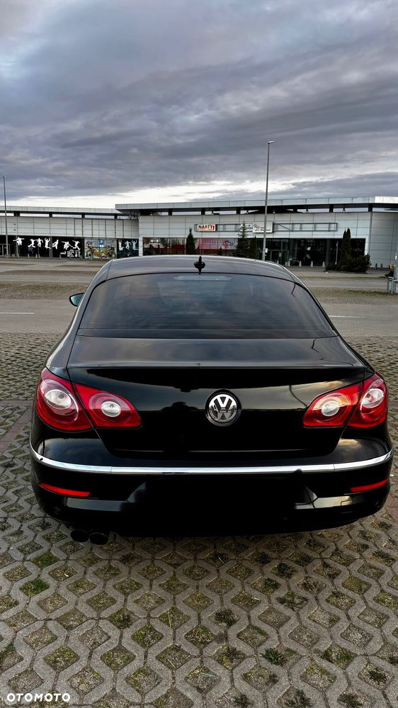 Volkswagen Passat CC - 2