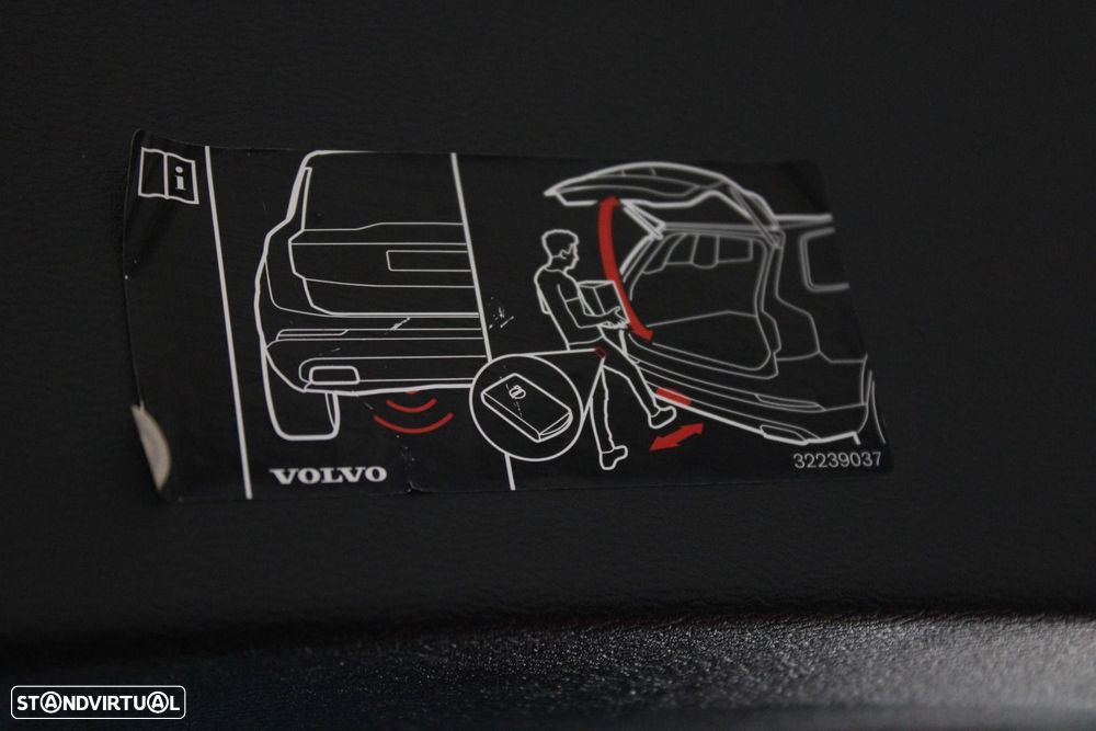 Volvo XC 40 1.5 T2 Momentum - 37
