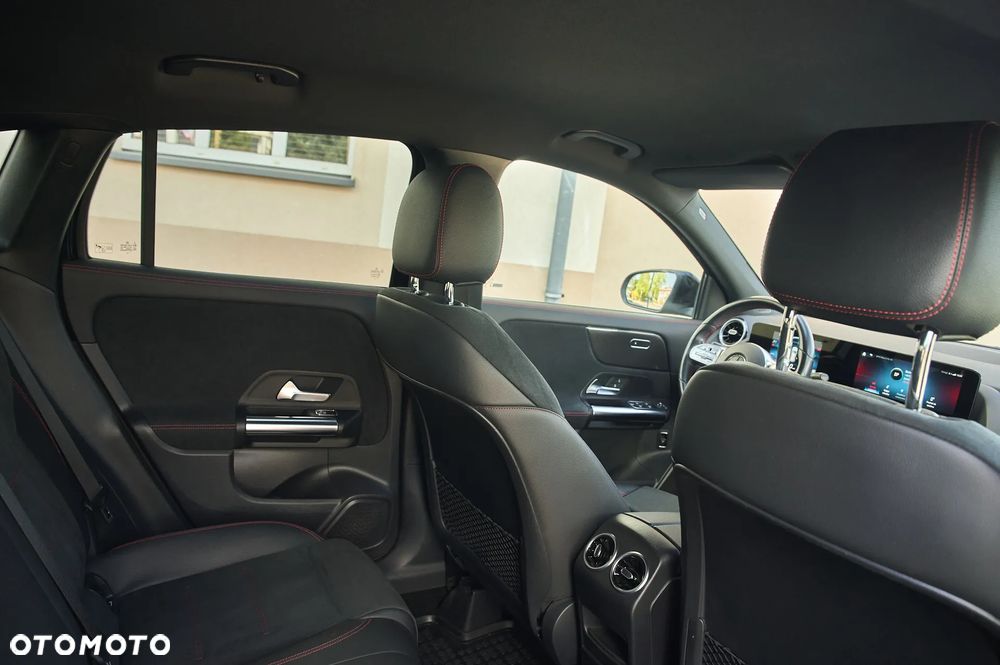 Mercedes-Benz GLA 200 d 8G-DCT AMG Line - 31