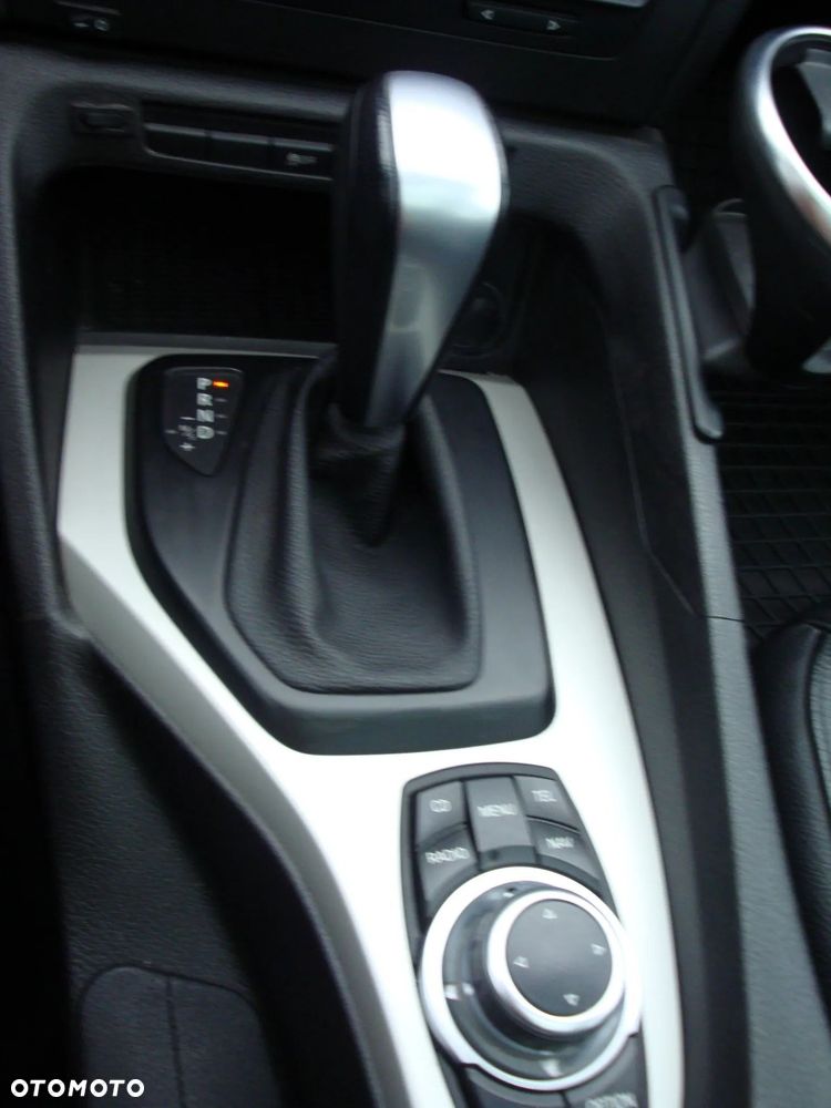 BMW X1 - 11