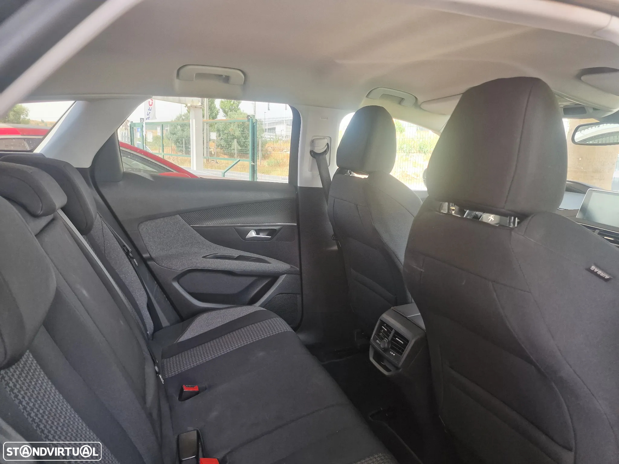 Peugeot 3008 1.5 BlueHDi Allure Pack - 12