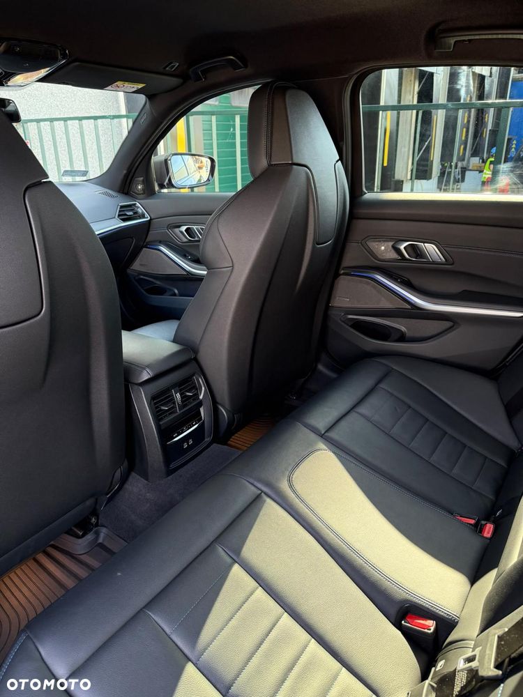 BMW Seria 3 2020 photo 4