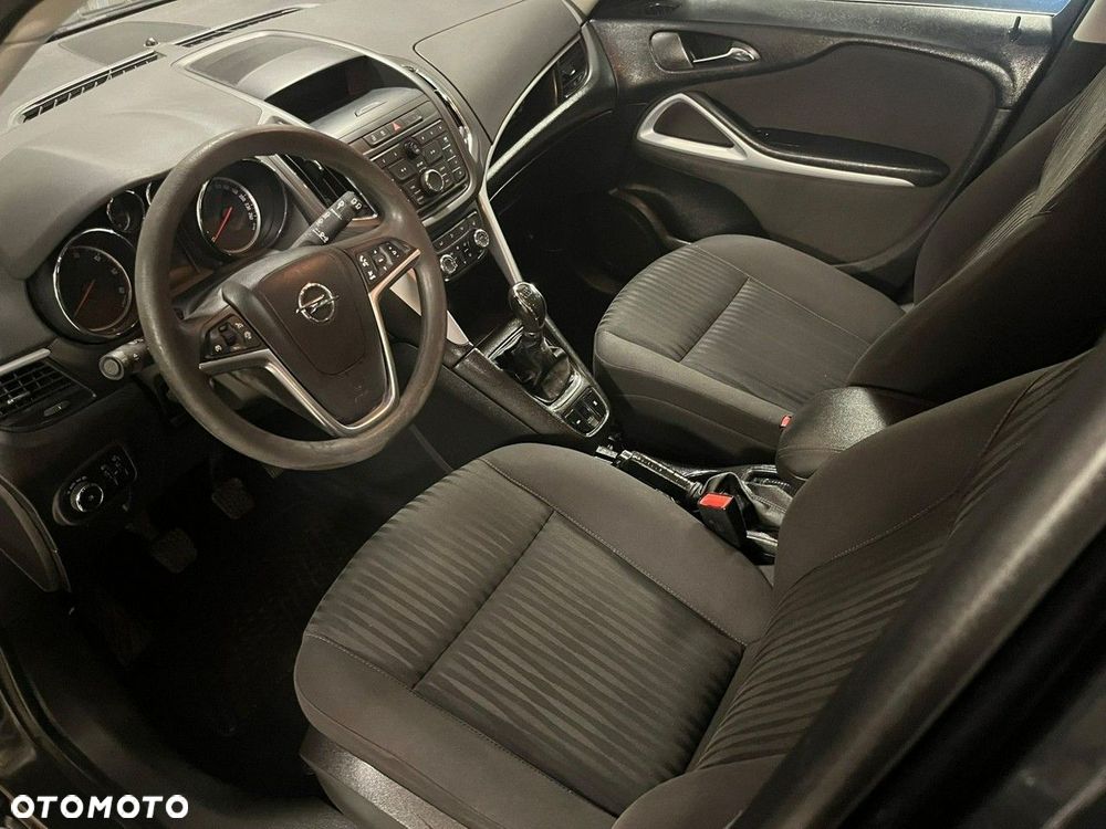 Opel Zafira - 22