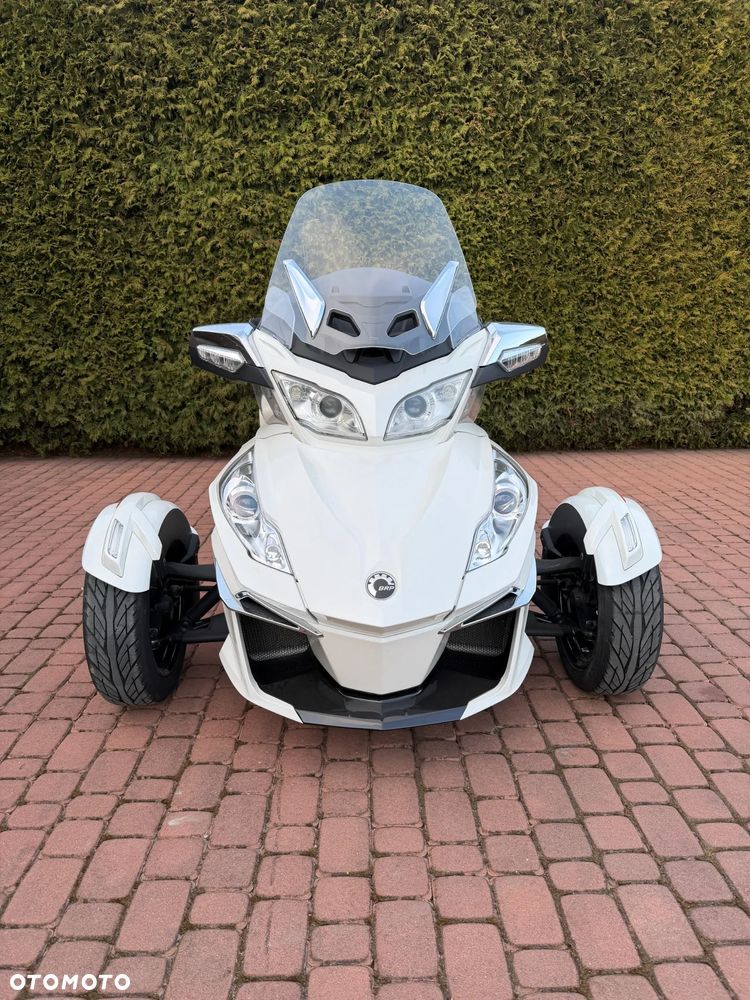 Can-Am Spyder - 2