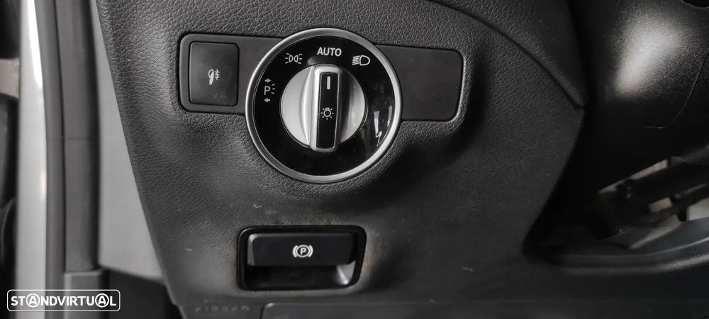 Mercedes-Benz CLA 180 - 38