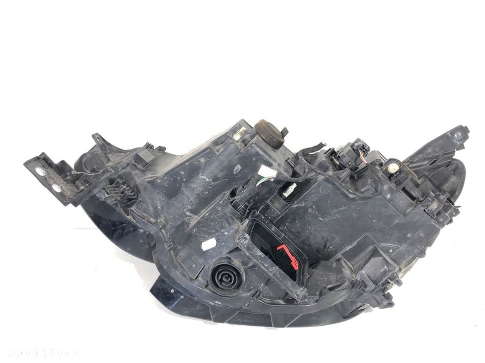 REFLEKTOR PRAWY PRZÓD LED  RENAULT MEGANE IV liftback (B9A/M/N_) 2015 - 2022 1.6 TCe 205 (B9MV) 151 - 6