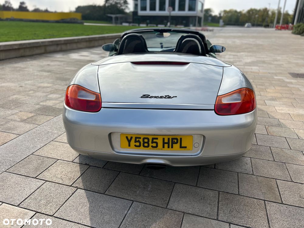 Porsche Boxster - 12