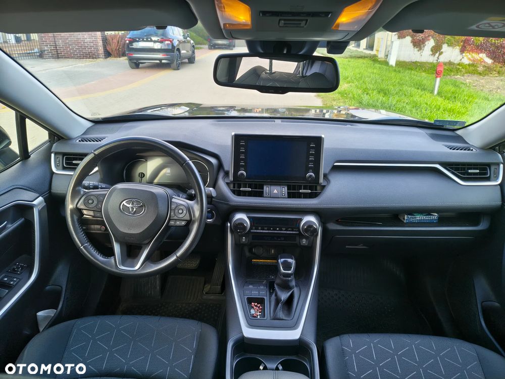 Toyota RAV4 - 11