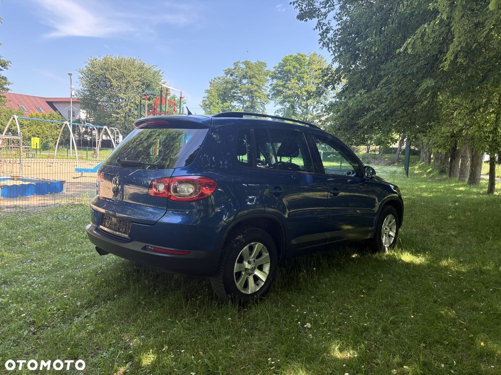 Volkswagen Tiguan - 4