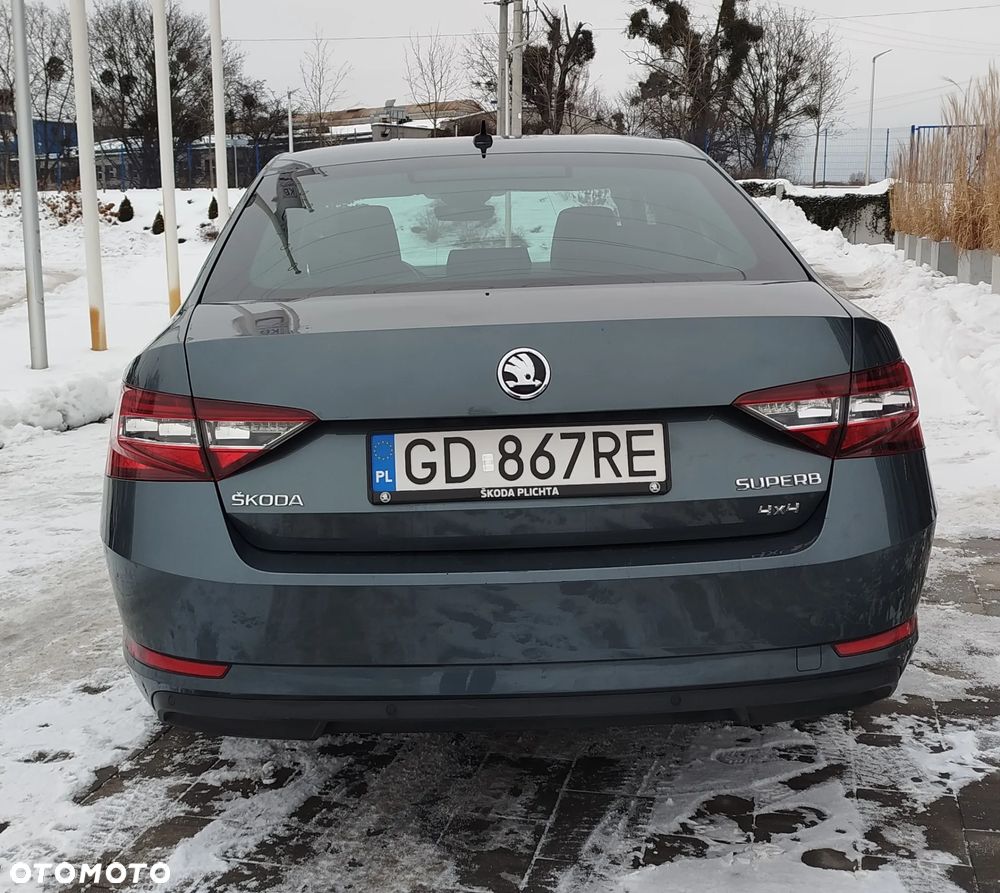 Skoda Superb 2.0 TDI 4x4 L&K DSG - 5