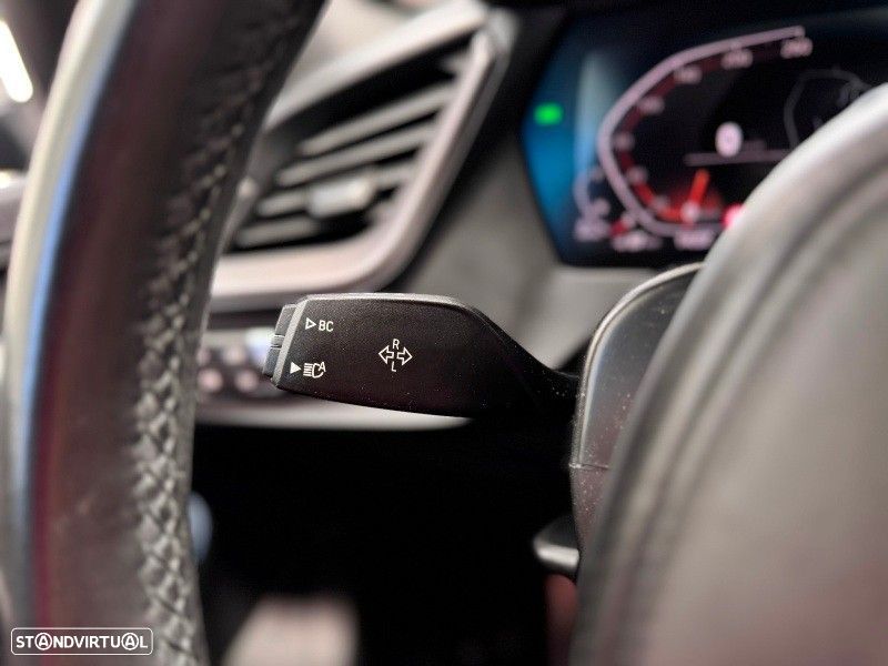 BMW 118 d Pack Desportivo M - 22