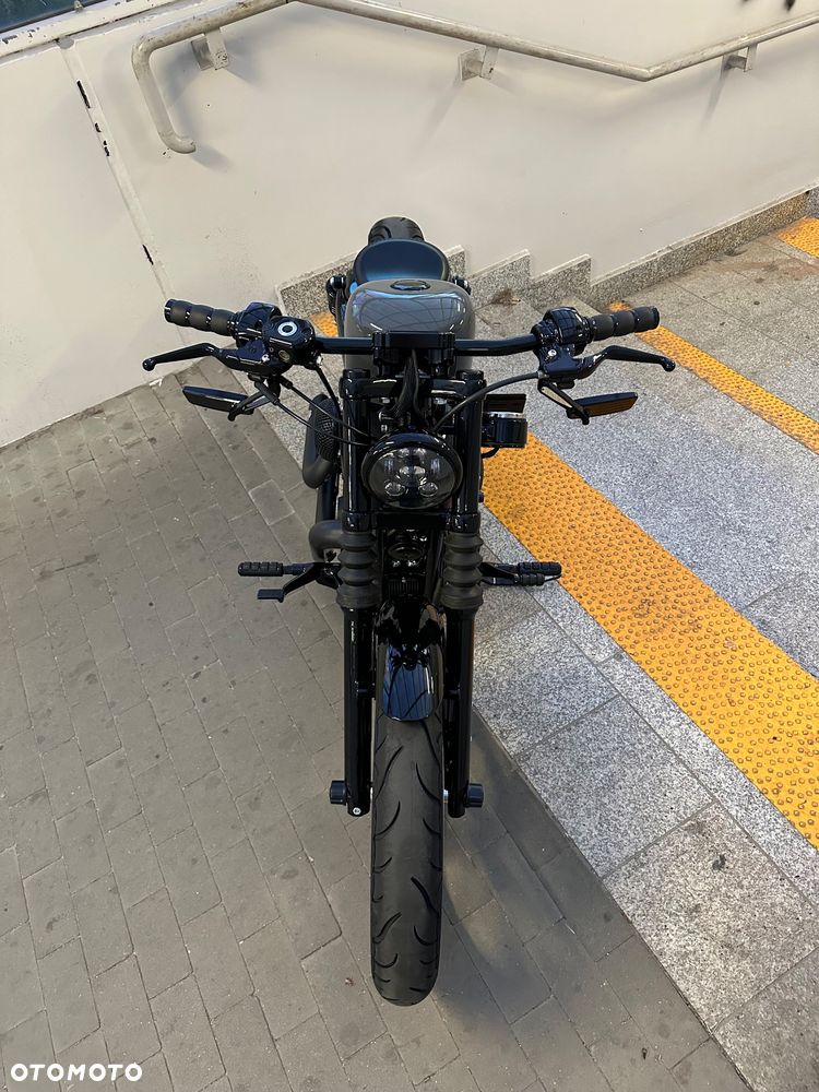 Harley-Davidson Sportster Iron 1200 - 13