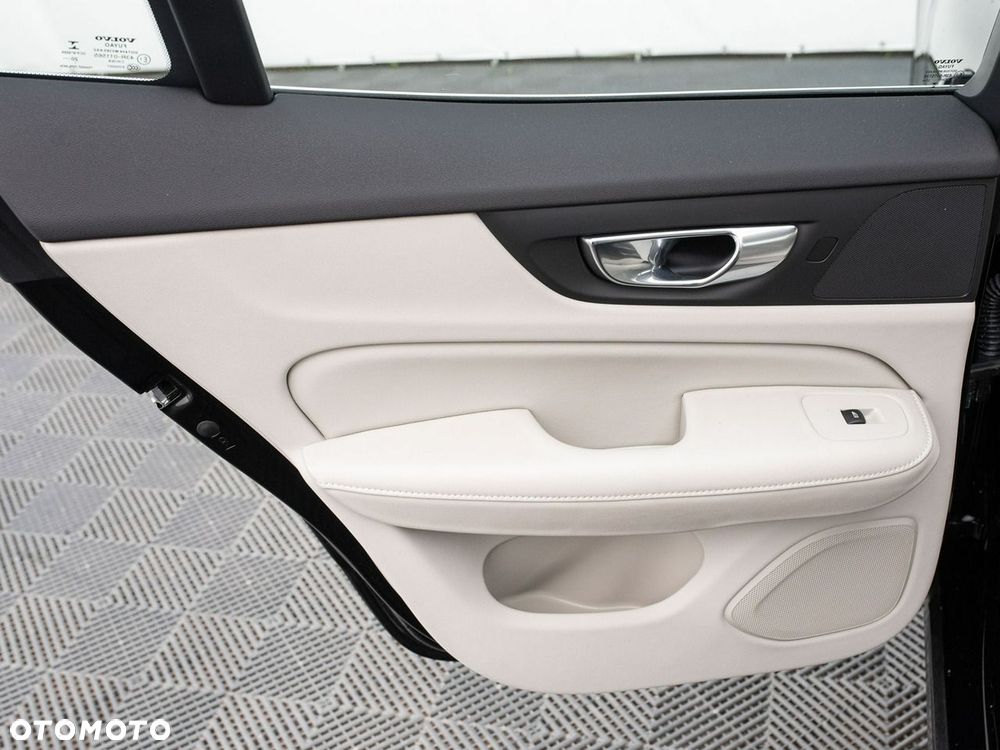Volvo S60 B4 B Plus Bright - 23