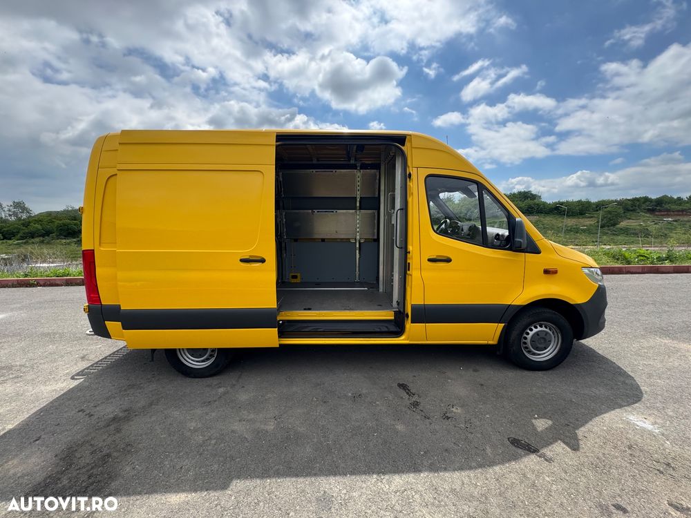 Mercedes-Benz Sprinter - 10