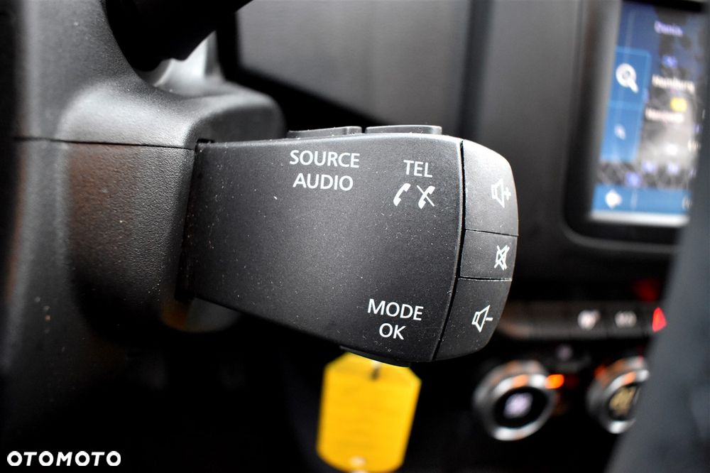 Dacia Duster 1.6 SCe Prestige - 32