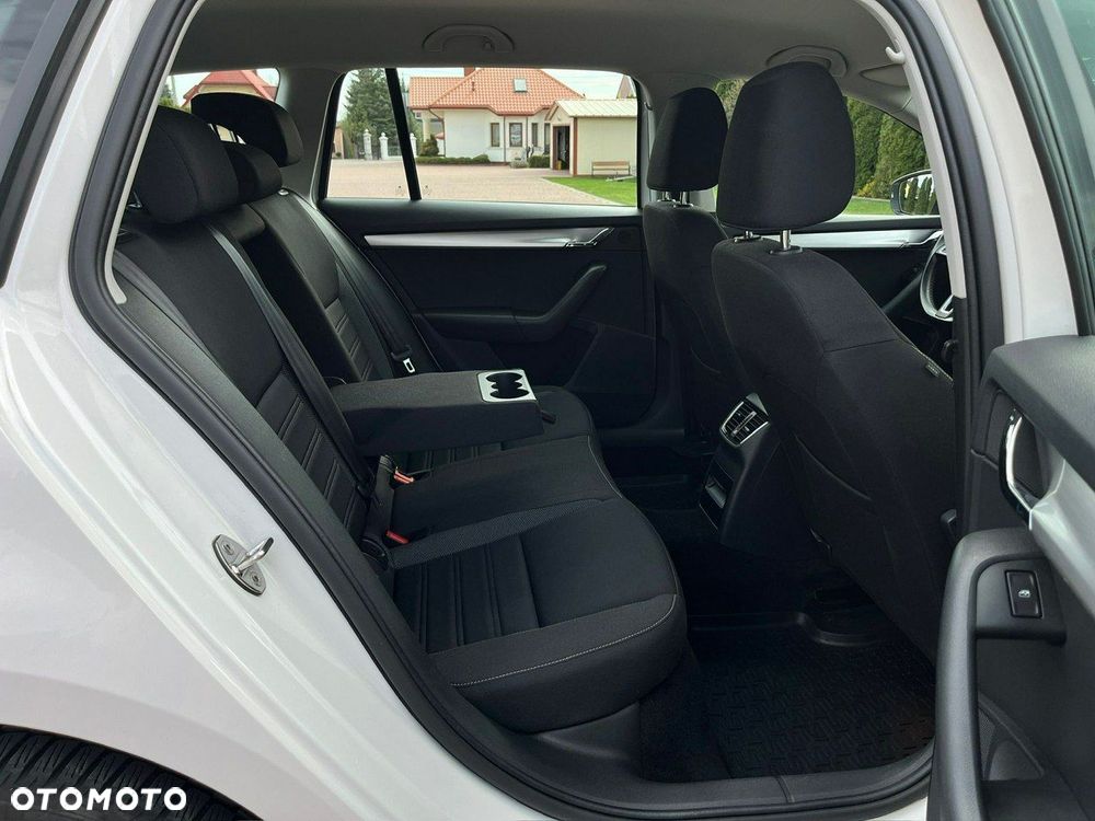 Skoda Octavia 1.6 TDI Ambition - 32