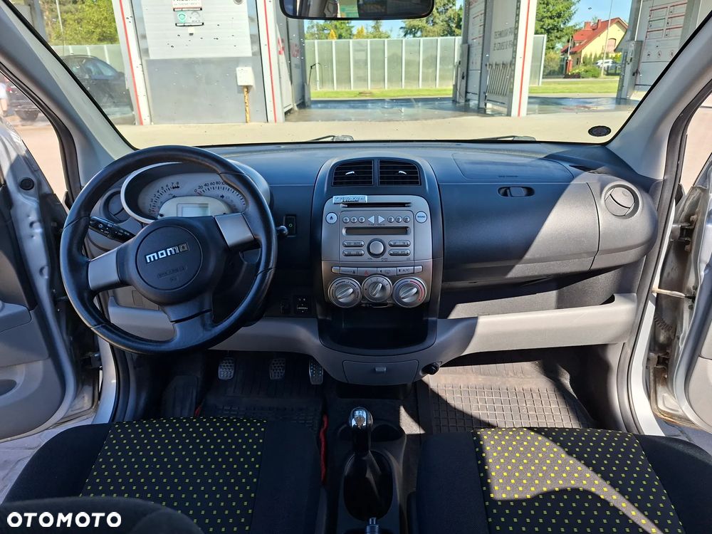 Daihatsu Sirion 1.3 - 7