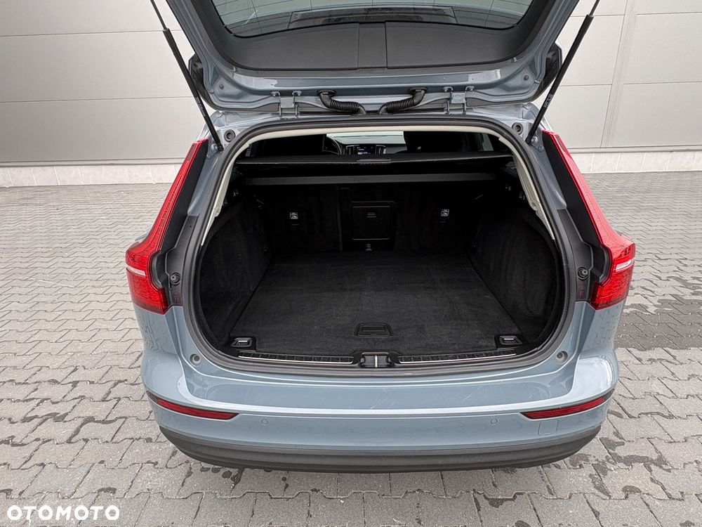 Volvo V60 B3 B Geartronic Momentum Pro - 28