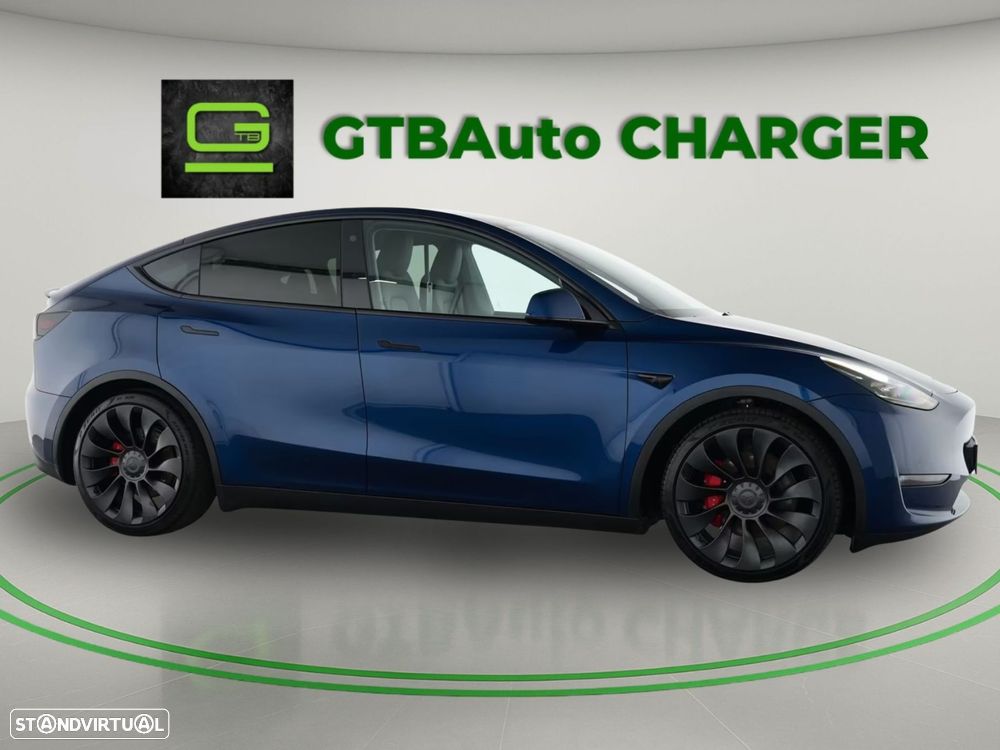 Tesla Model Y - 4