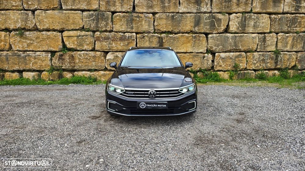 VW Passat Variant - 5