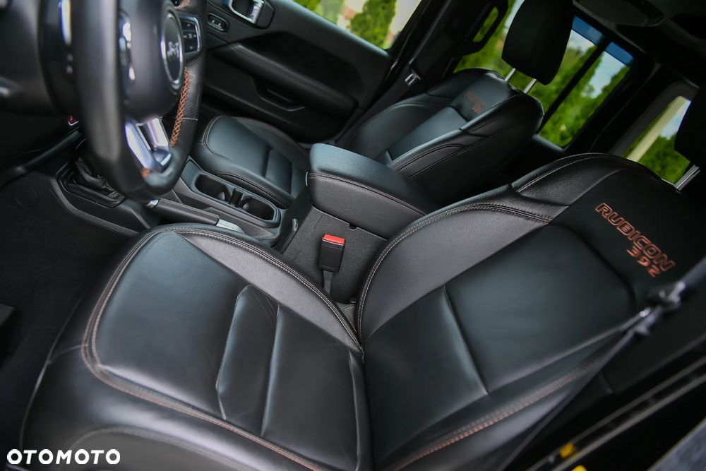 Jeep Wrangler - 25