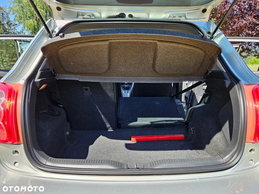 Toyota Auris 1.33 VVT-i Luna - 24