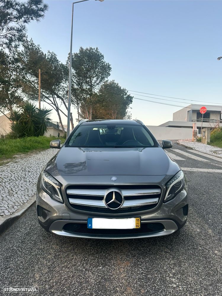 Mercedes-Benz GLA 180 (CDI) d Urban - 2