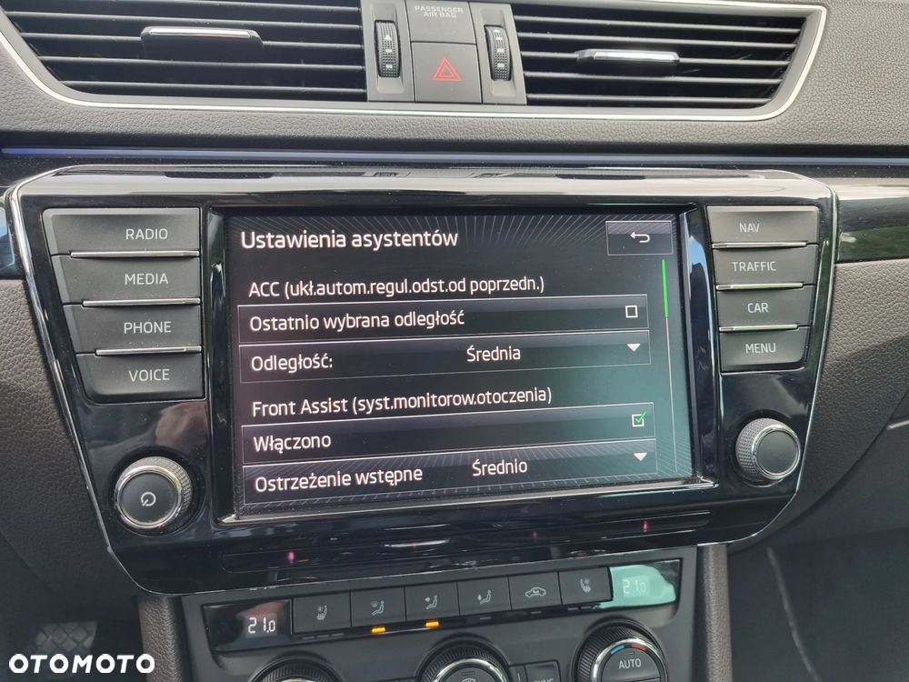 Skoda Superb 2.0 TDI L&K DSG - 24