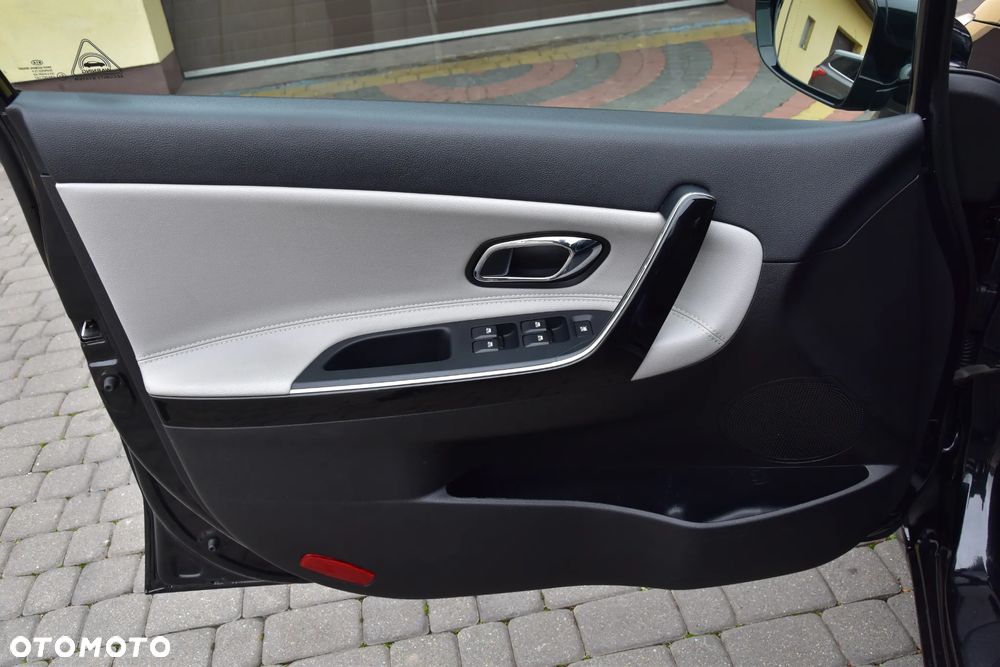 Kia Ceed 1.6 GDI SW DCT Spirit - 29