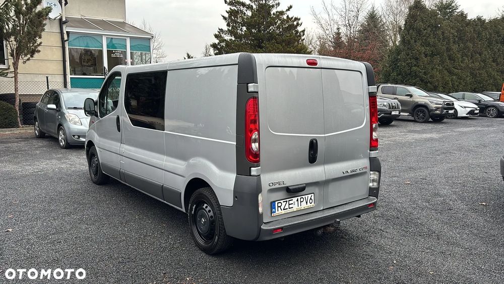 Opel Vivaro L2H1 2.9t - 38