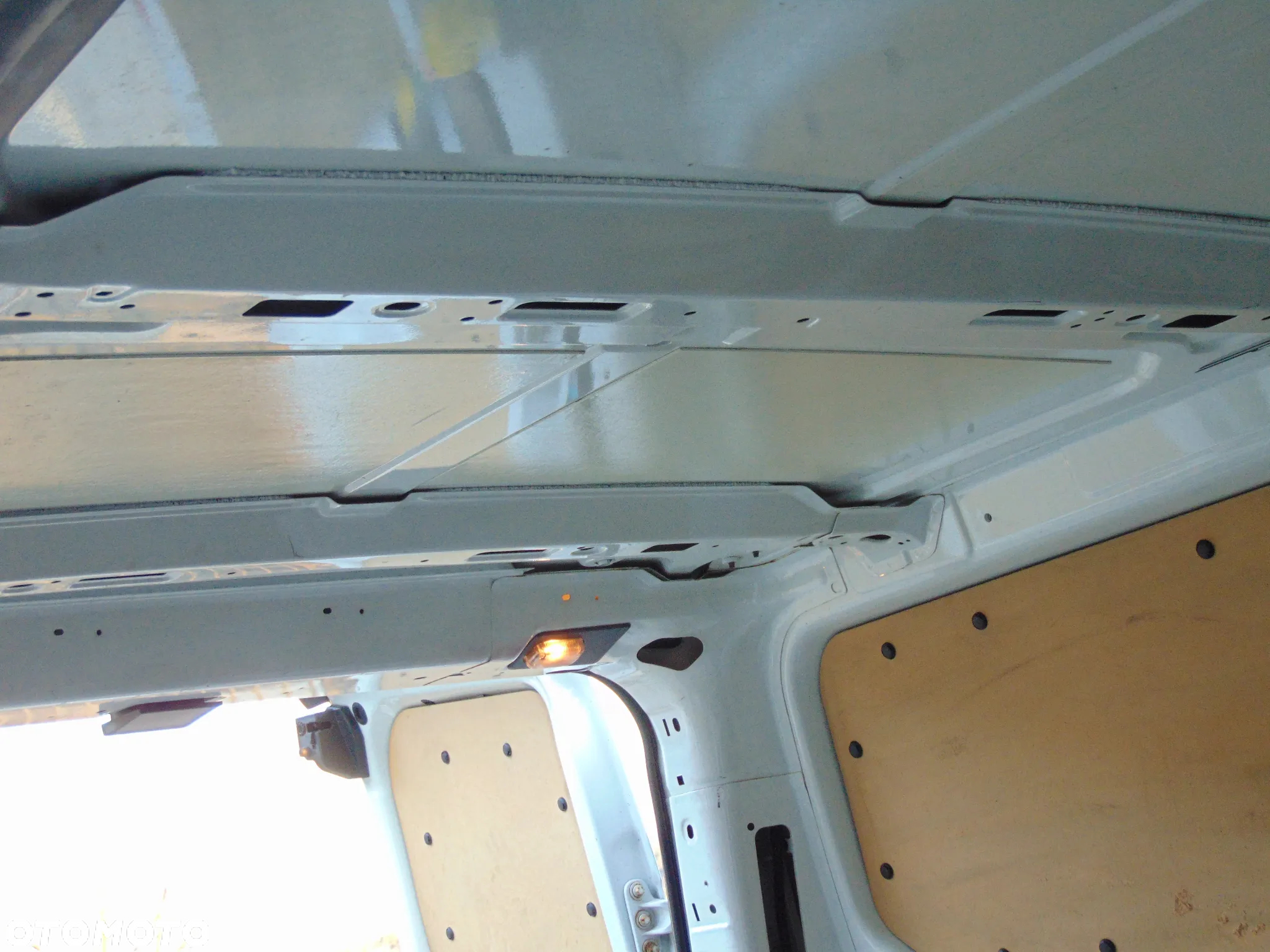 Ford Tranzit Custom - 10