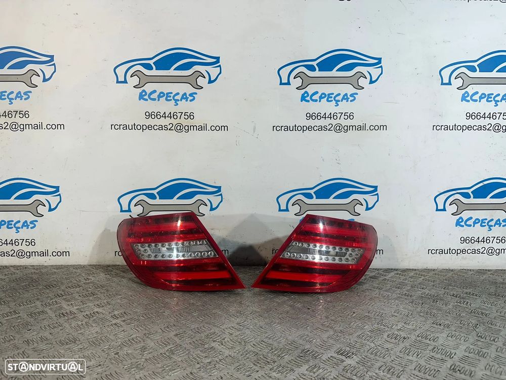 .Farolins Tras Traseiros Originais Led Mercedes Benz W204 Coupe 2 Portas 2011 - 2015 - 1