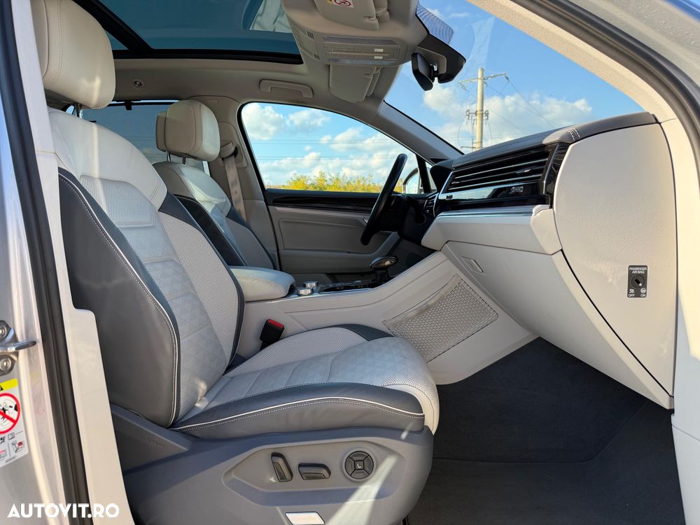 Volkswagen Touareg 3.0 V6 TDI 4Motion DPF Automatik Elegance - 19
