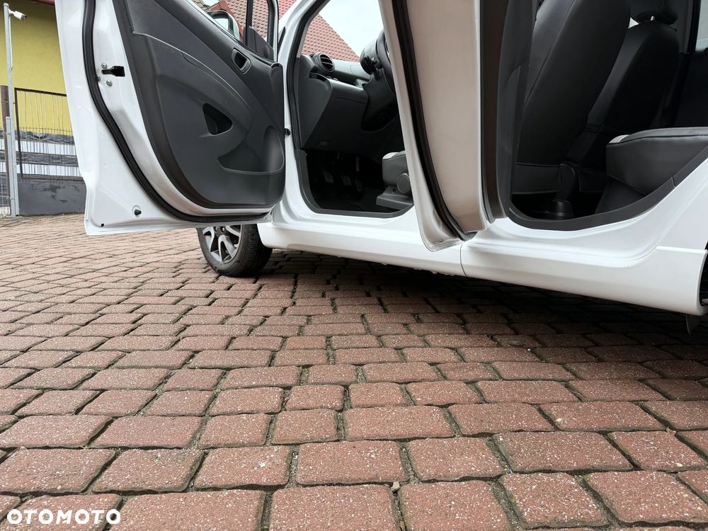 Chevrolet Spark - 14