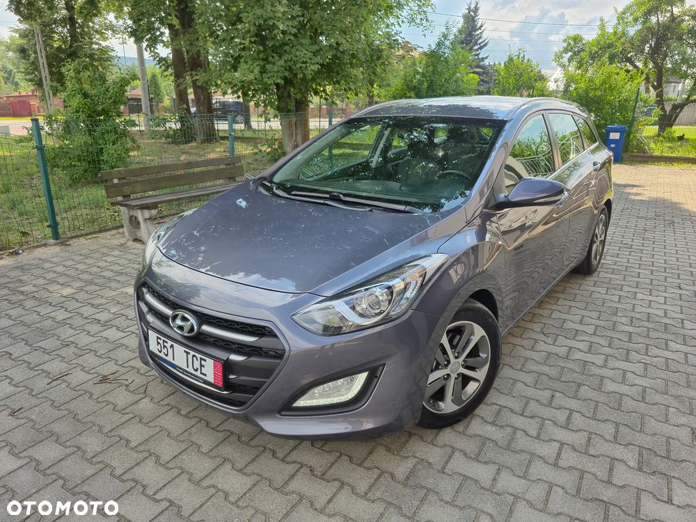 Hyundai i30 blue Kombi 1.6 GDi Trend - 1