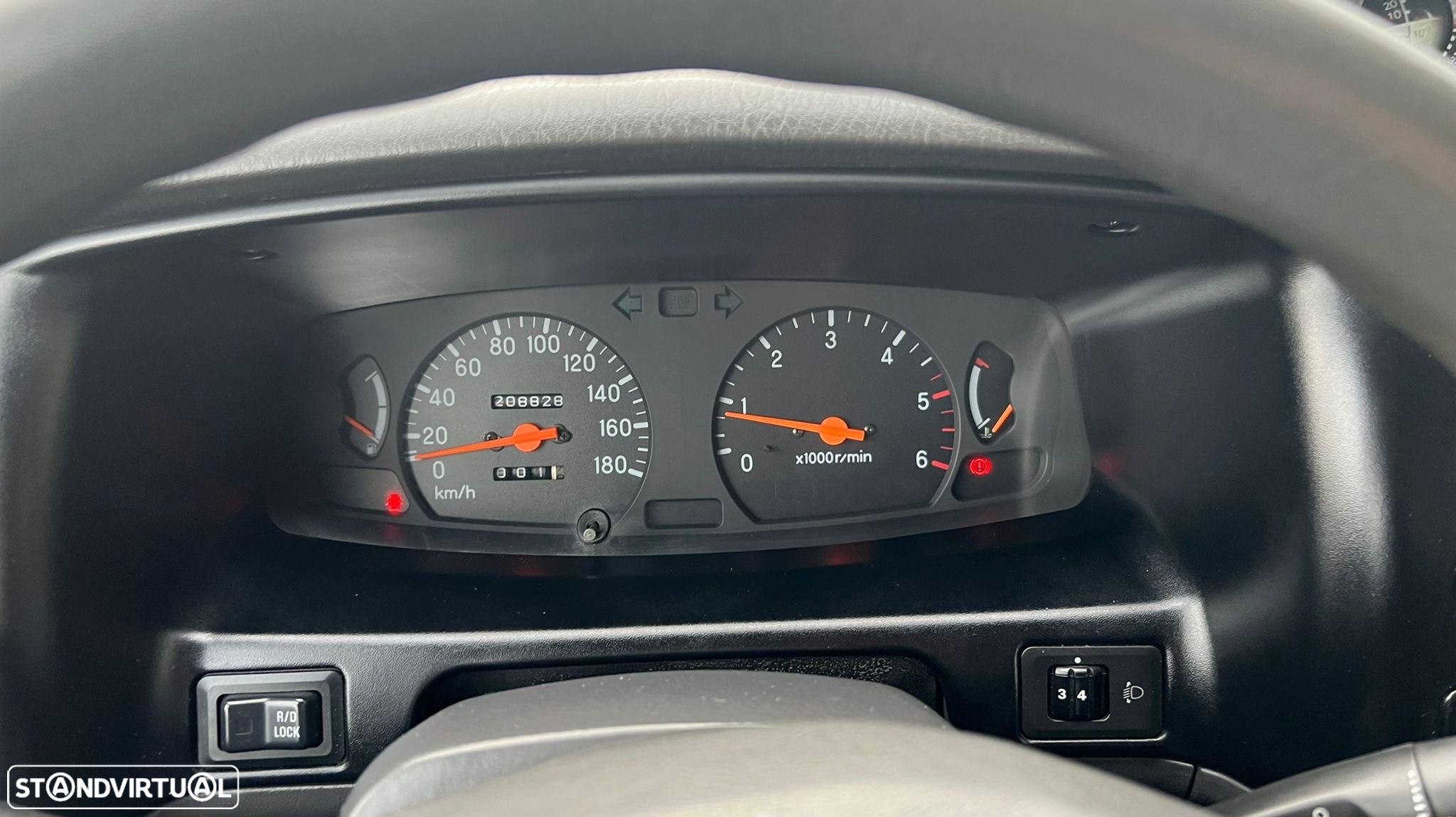 Mitsubishi L200 2.5 TD CD - 9