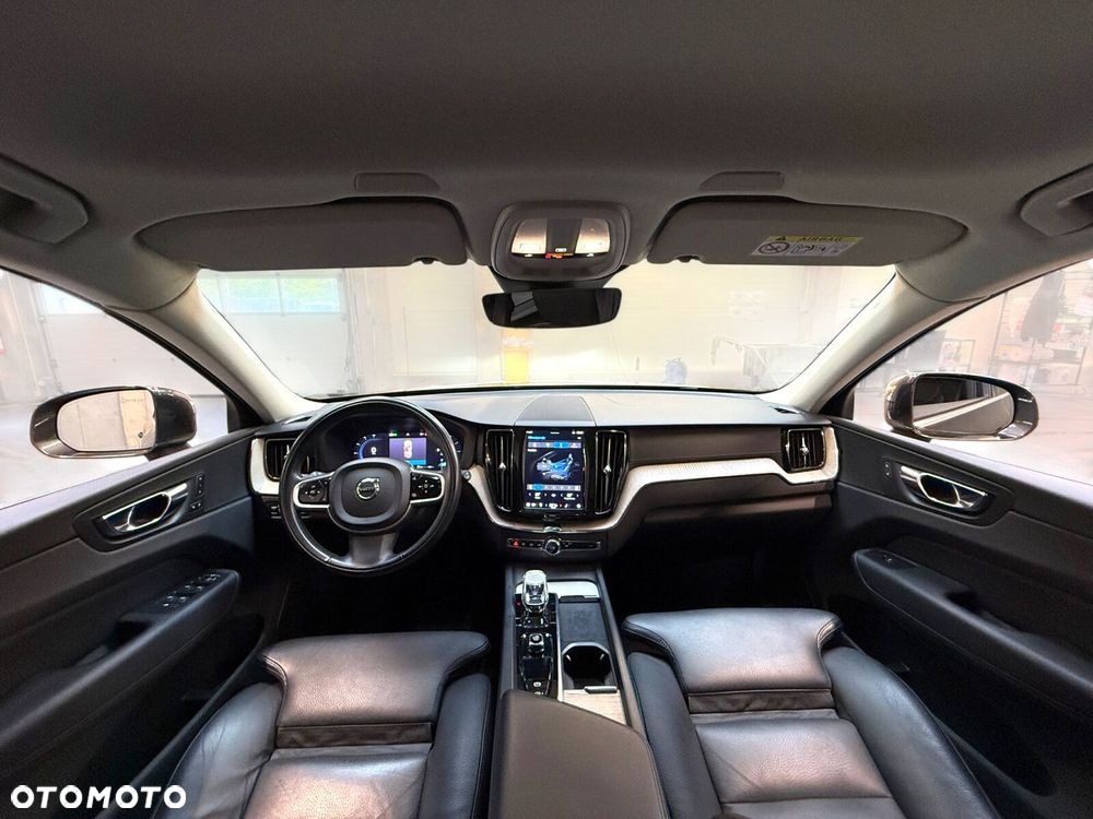 Volvo XC 60 B4 D AWD Inscription - 28