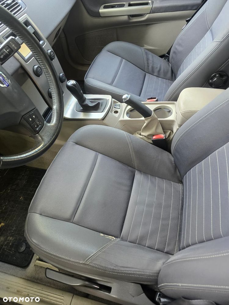 Volvo V50 - 7