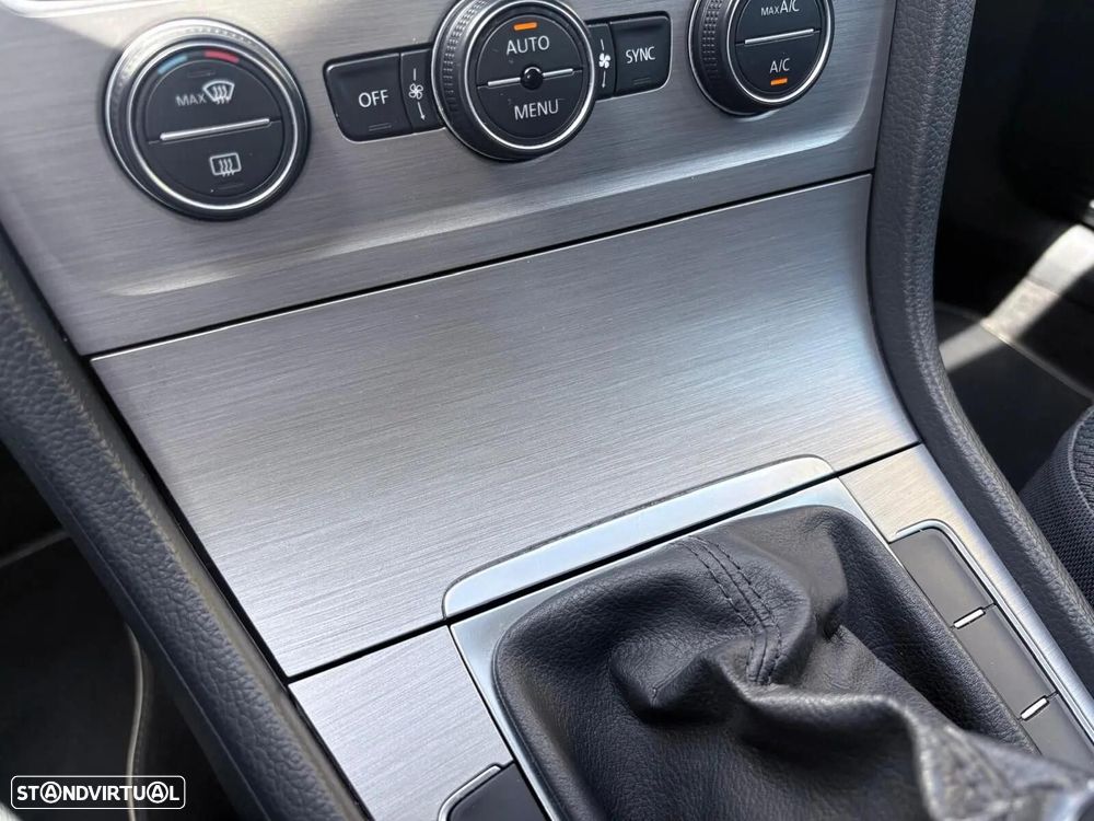 VW Golf 1.0 TSI Trendline - 45