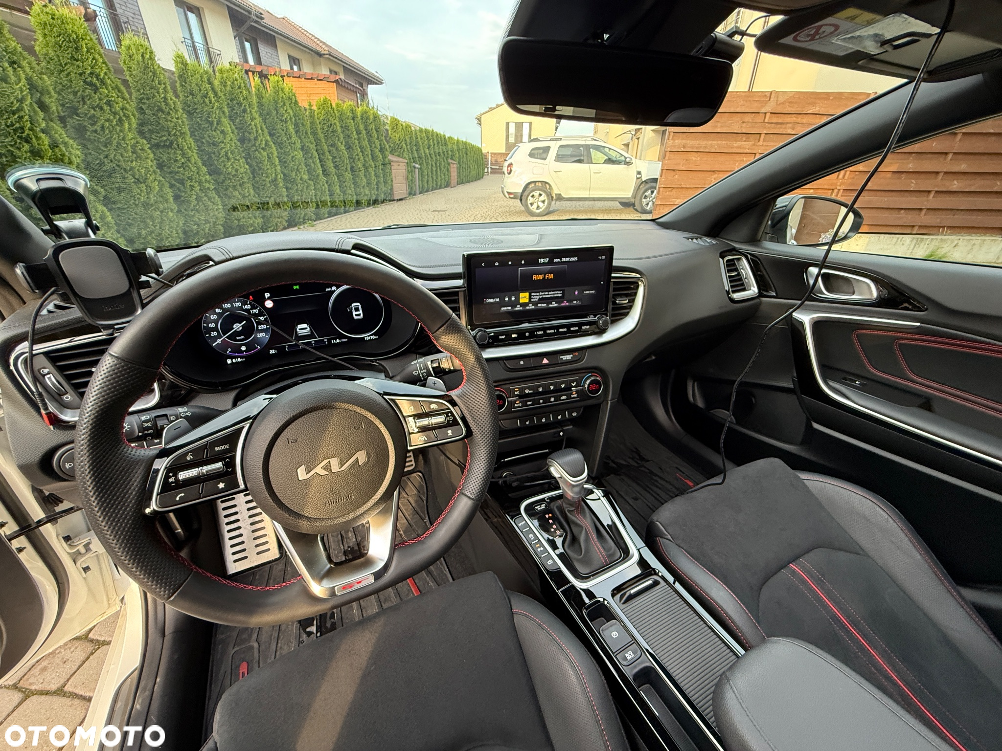 Kia ProCeed 1.6 T-GDI GT DCT - 14